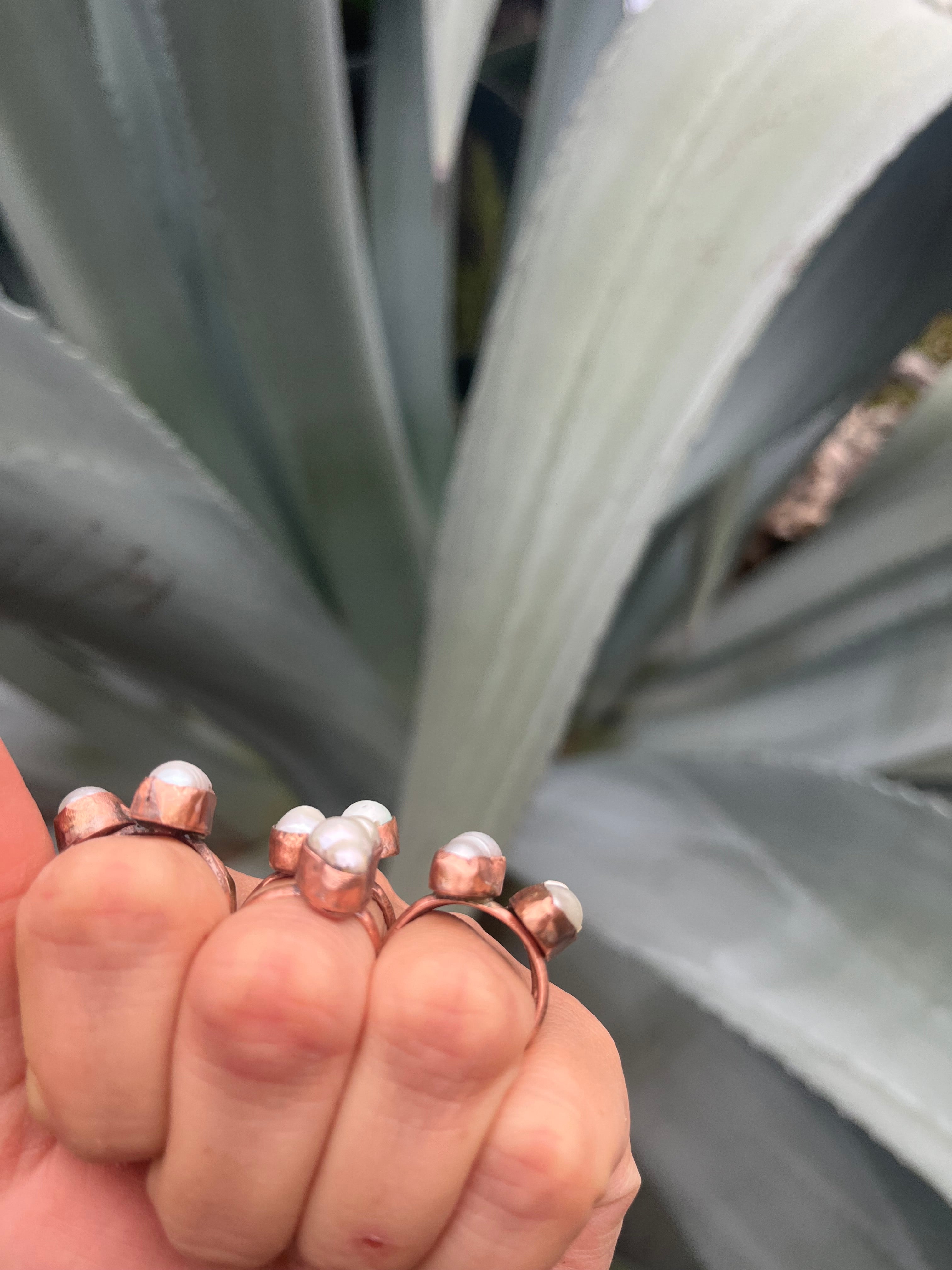 Anillo perlas irregular ajustable