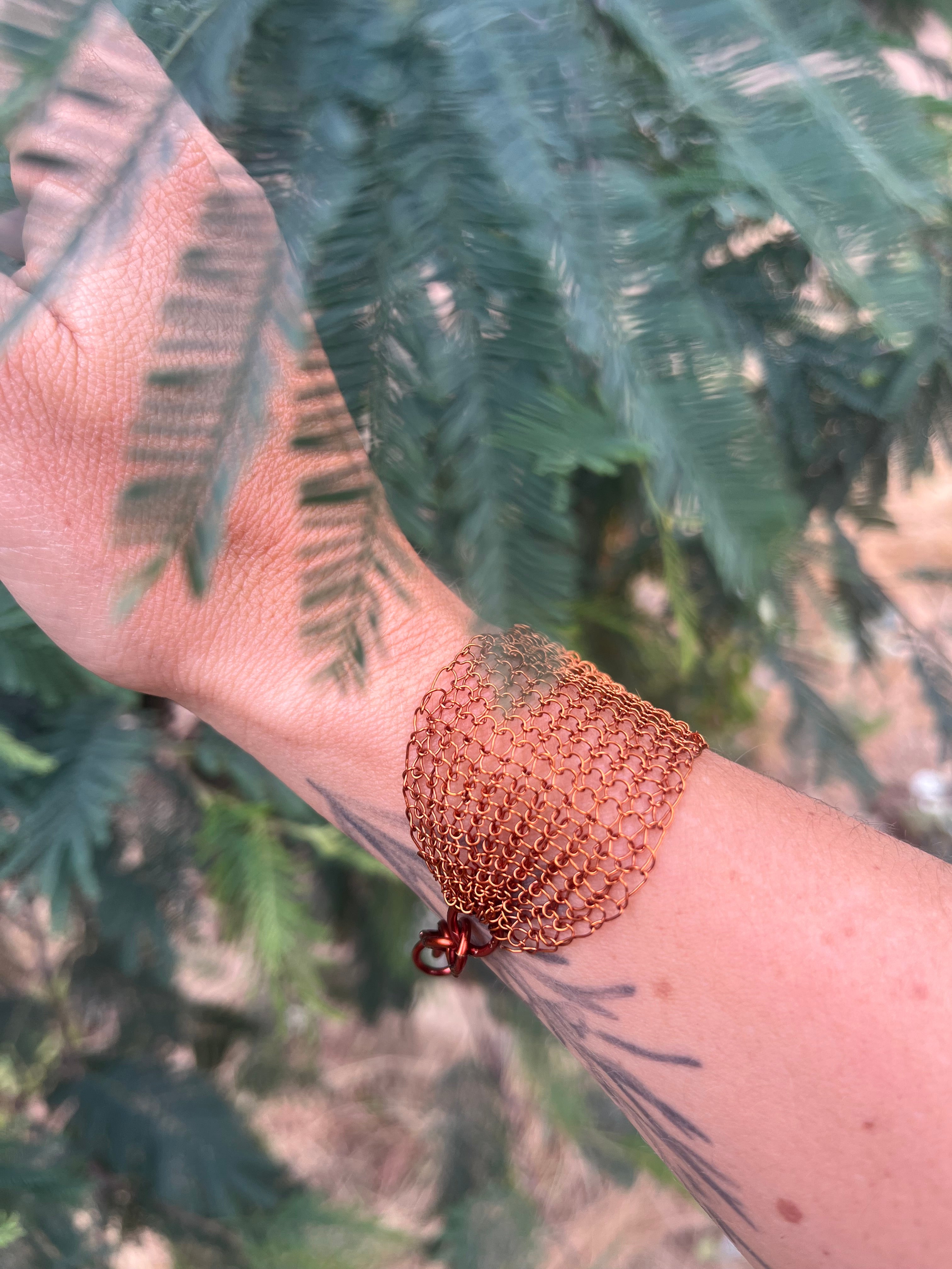 Pulsera plana gruesa
