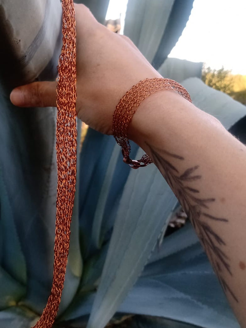 Pulsera plana delgada
